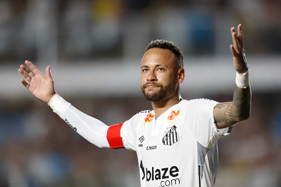 Firpo Dreams of Neymar Joining High-Flying Leeds as Brazilian Star Shines Again at Santos