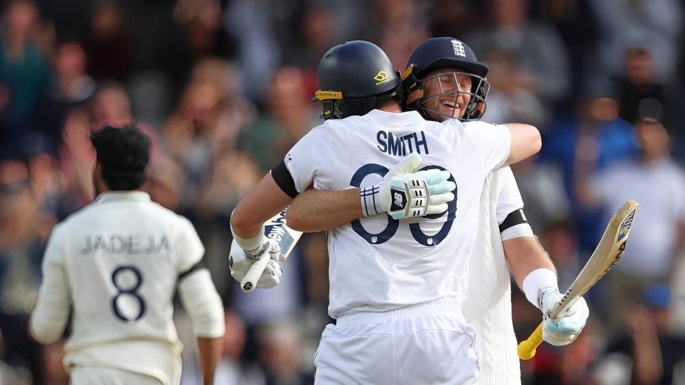 373/5 vs India – Leeds, 2025