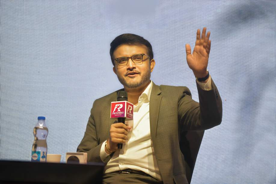 “They should continue” — সৌরভ গাঙ্গুলি বিএসসিআই-কে নির্দেশ দিলেন রোহিত শর্মা এবং বিরাট কোহলিকে অবসর নিতে বাধ্য করবেন না।